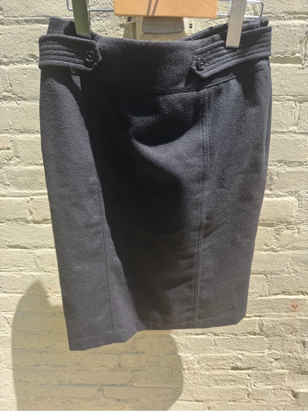 Super cute Burberry London wool pencil skirt GUC